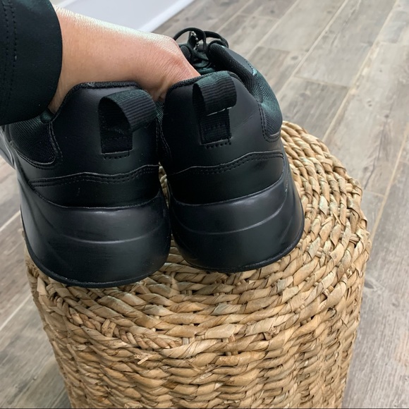 Care Of by PUMA Men’s Comfort Shoes Low Top Sneakers Black Size 9 - Picture 4 of 6